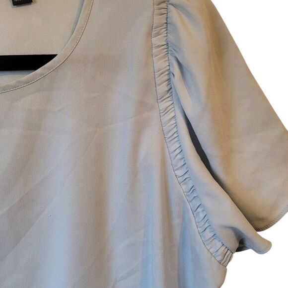 Ann Taylor Women's Light Blue Flowy Blouse Size LP - Picture 4 of 6